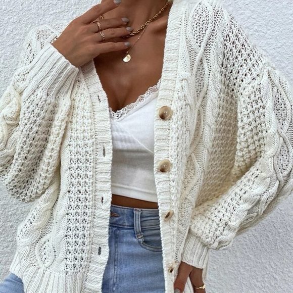 White Cable Knit Button Front Cardigan in L - Picture 4 of 5